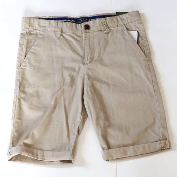 Boys Chino Shorts NWT - Size 14 - Picture 1 of 4